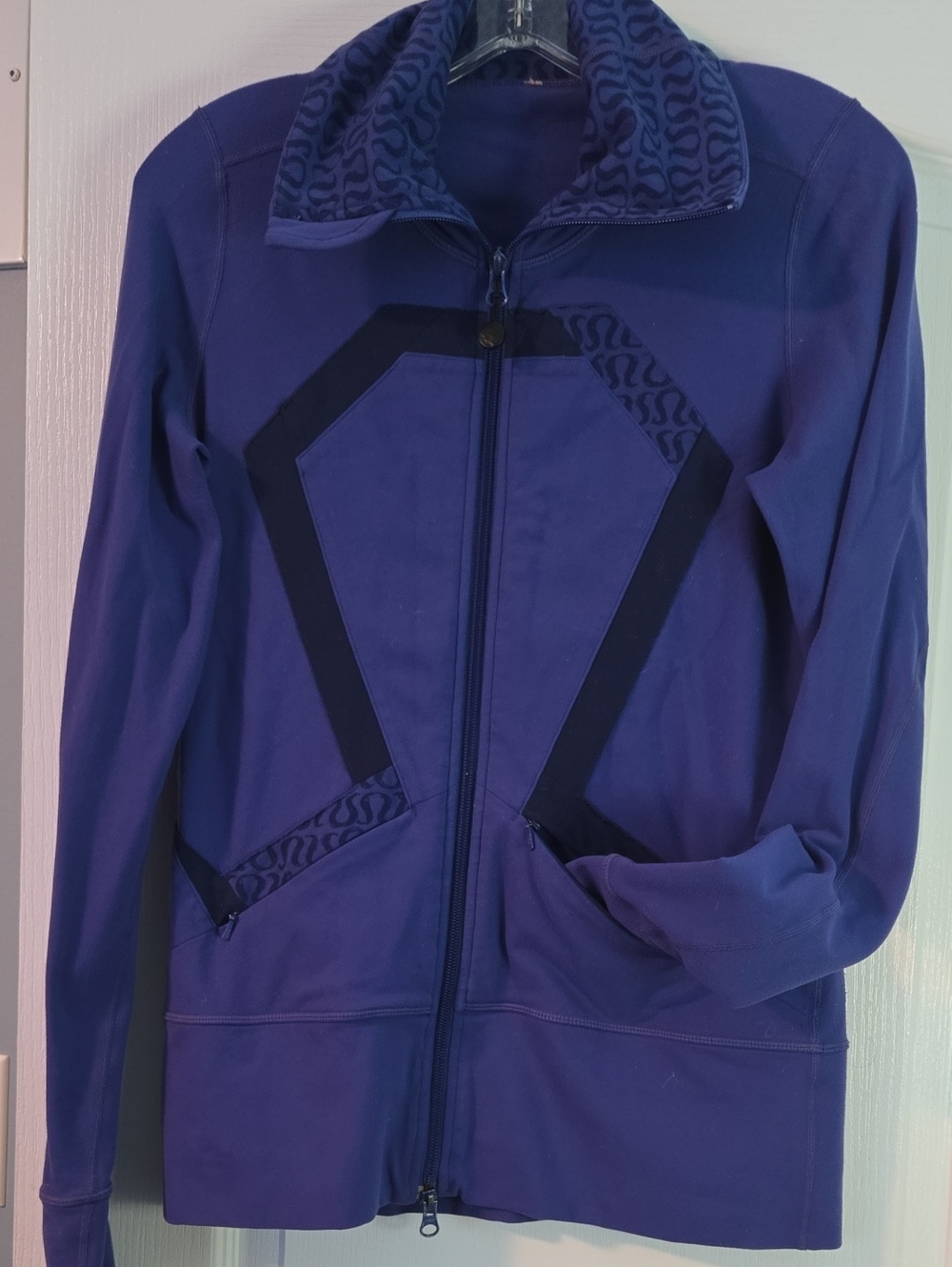 Lululemon Women’s Full-Zip Purple Performance Jacket